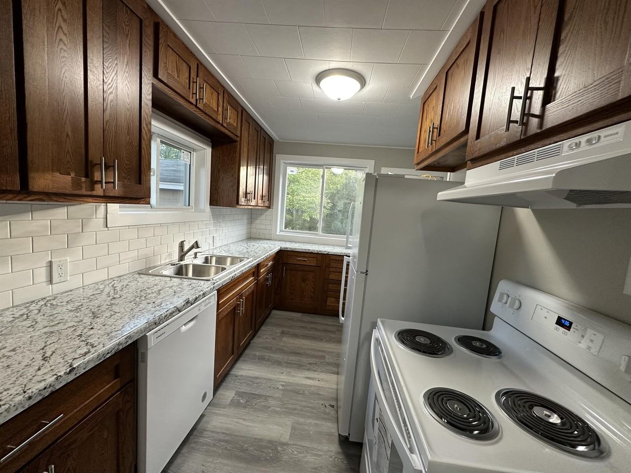 140 Island Ave #1 - Photo 6 of 18