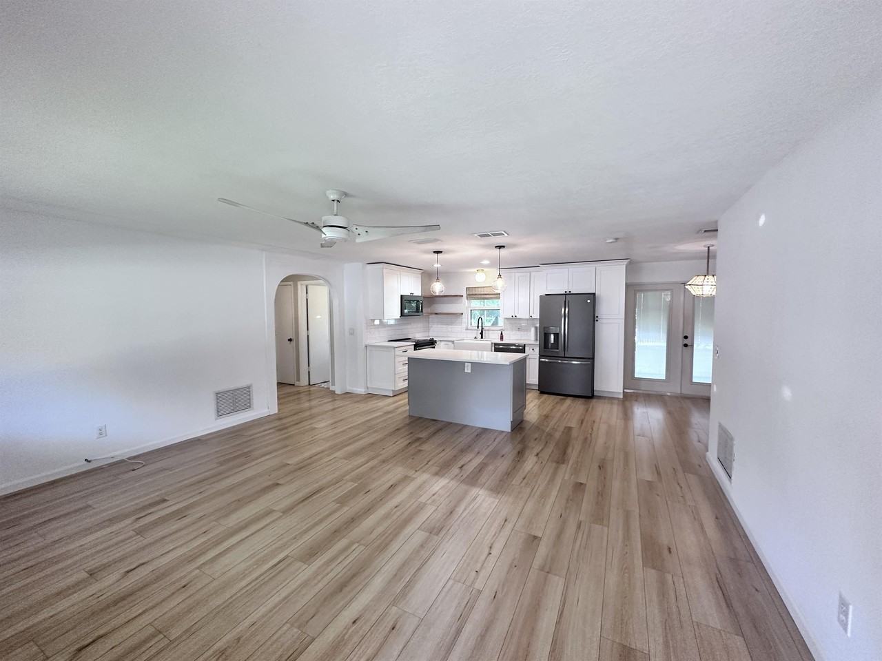 1422 Byram Dr #1 - Photo 3 of 18