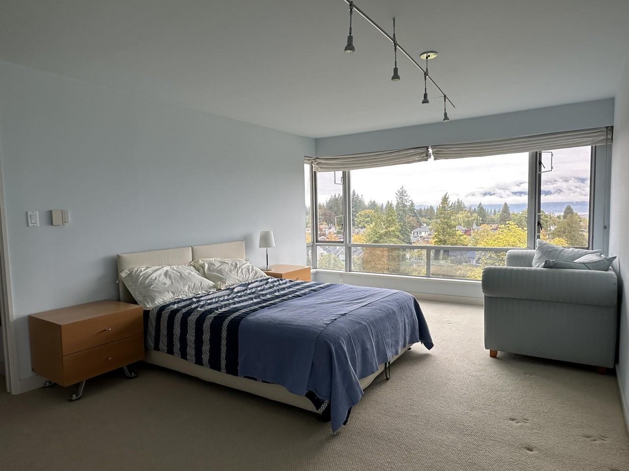 2575 Tolmie St #10 - Photo 3 of 14