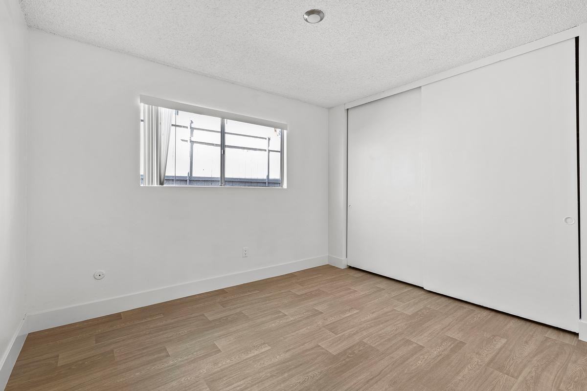 9121 Kenwood Dr - Photo 7 of 7