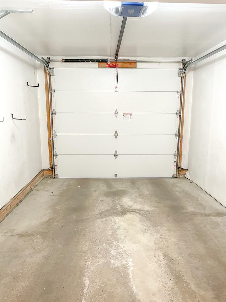 105 Kingsland Crt Sw - Photo 2 of 24