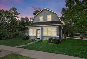 featured image of 13217 Walnut St #1