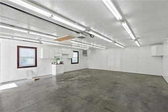 13217 Walnut St #1 - Photo 3 of 25