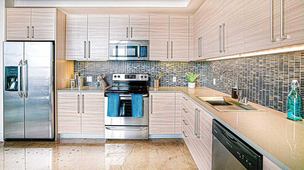 819 Santee St - Photo 3 of 4