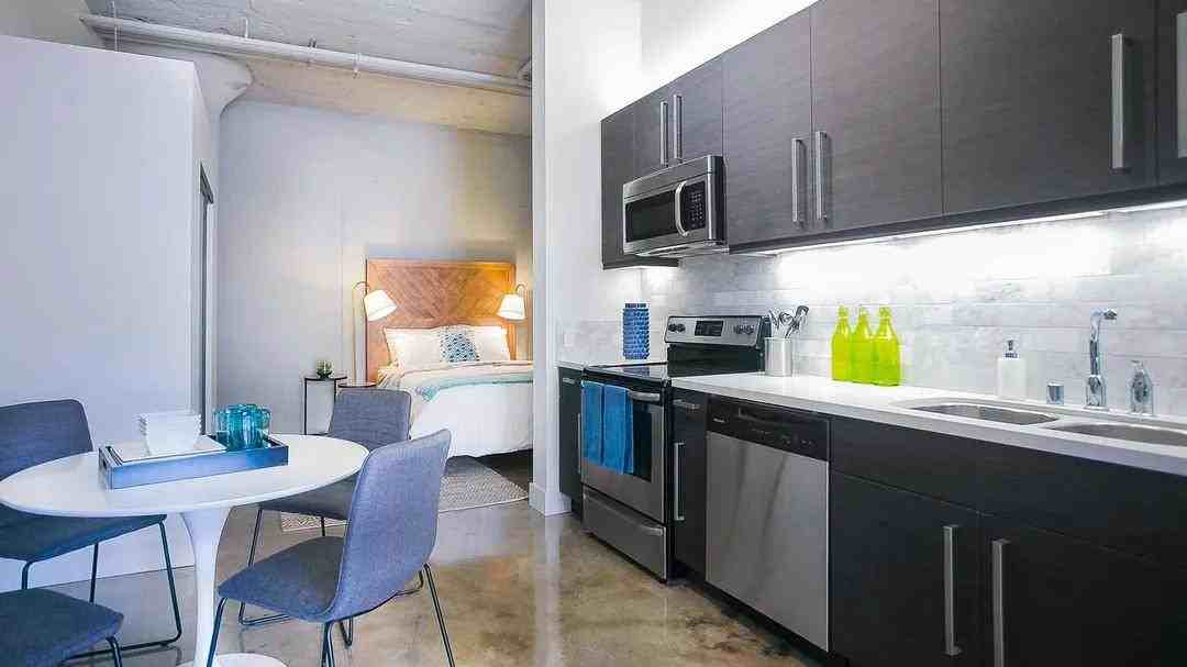 217 E 8th St - Photo 3 of 17