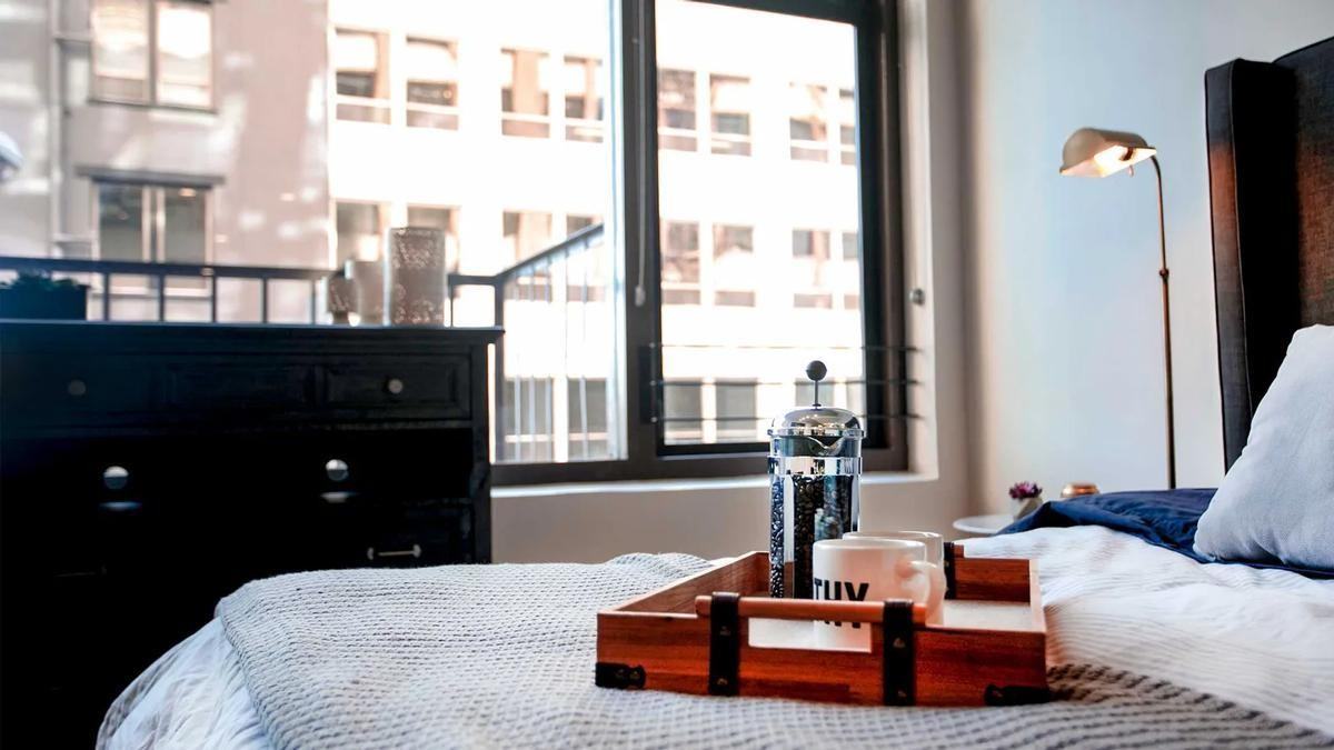 217 E 8th St - Photo 4 of 17