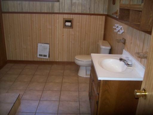 228 Stowell Rd - Photo 3 of 4