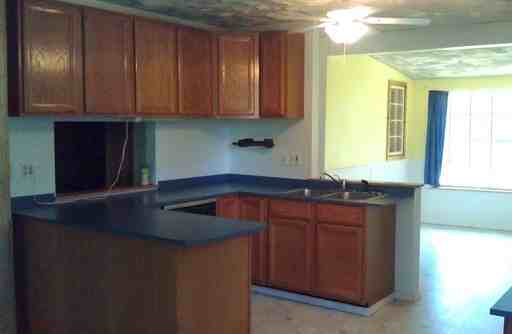 2463 W Chewelah Ave - Photo 3 of 10