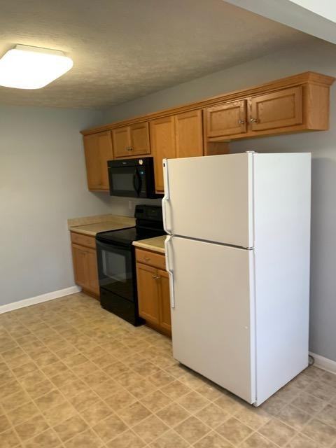 157 Twin Lakes Dr - Photo 3 of 11