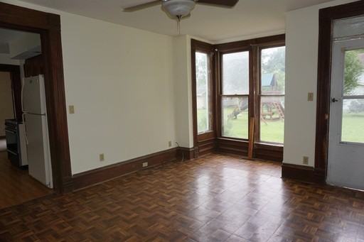 316 N Lott Blvd - Photo 2 of 12