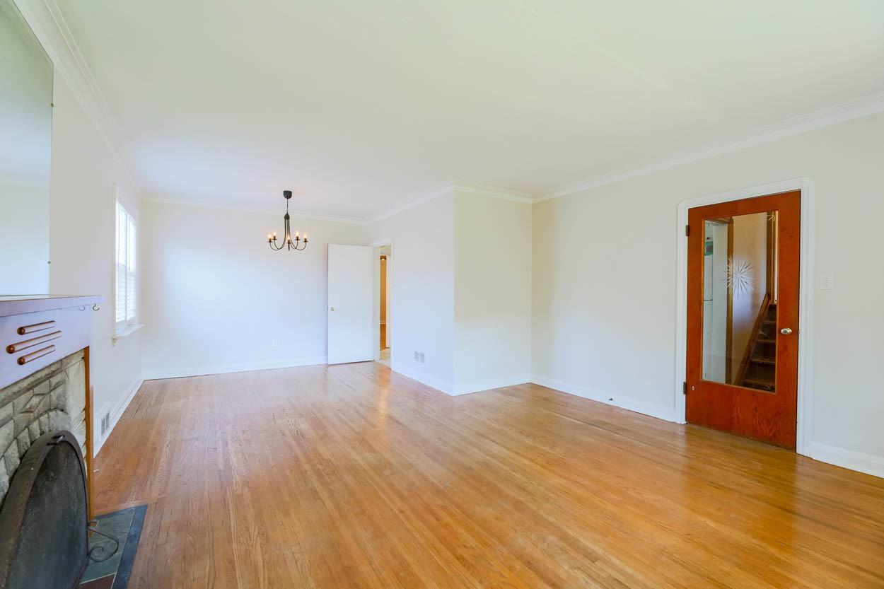 Cliffside Dr - Photo 6 of 11