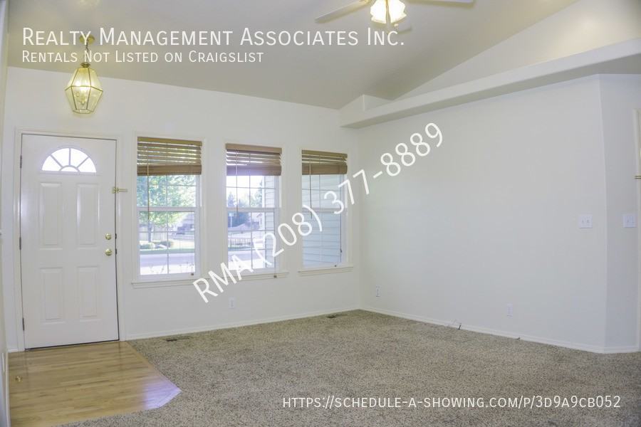 2889 W Stallion St - Photo 7 of 18