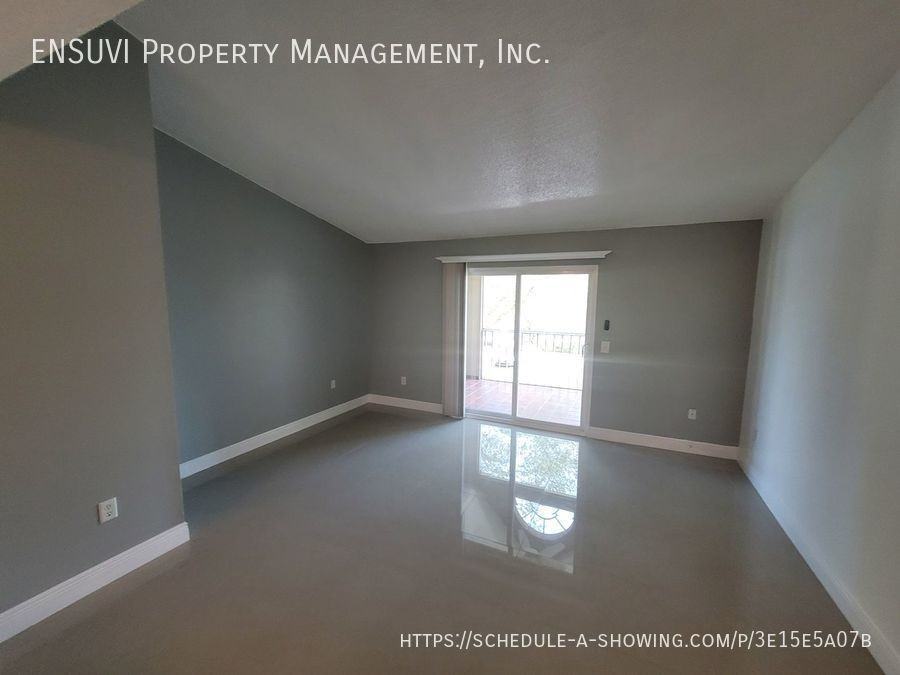 9481 9481 Highland Oak Drive - Highland Oak #1505 - Photo 3 of 23