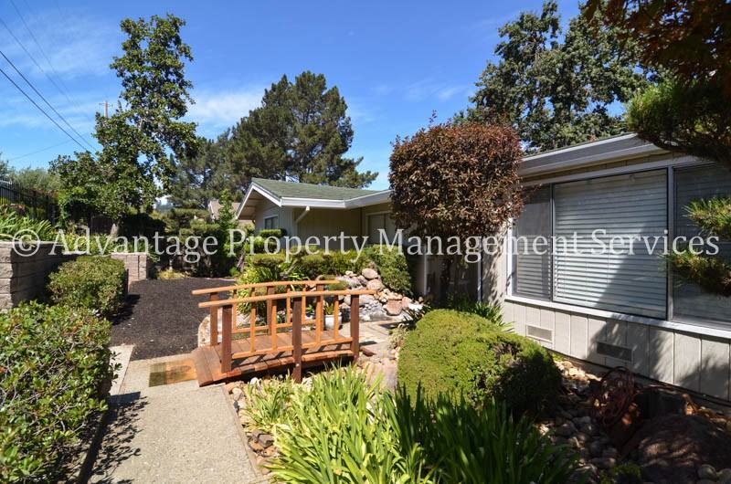 790 Solana Dr - Photo 3 of 25