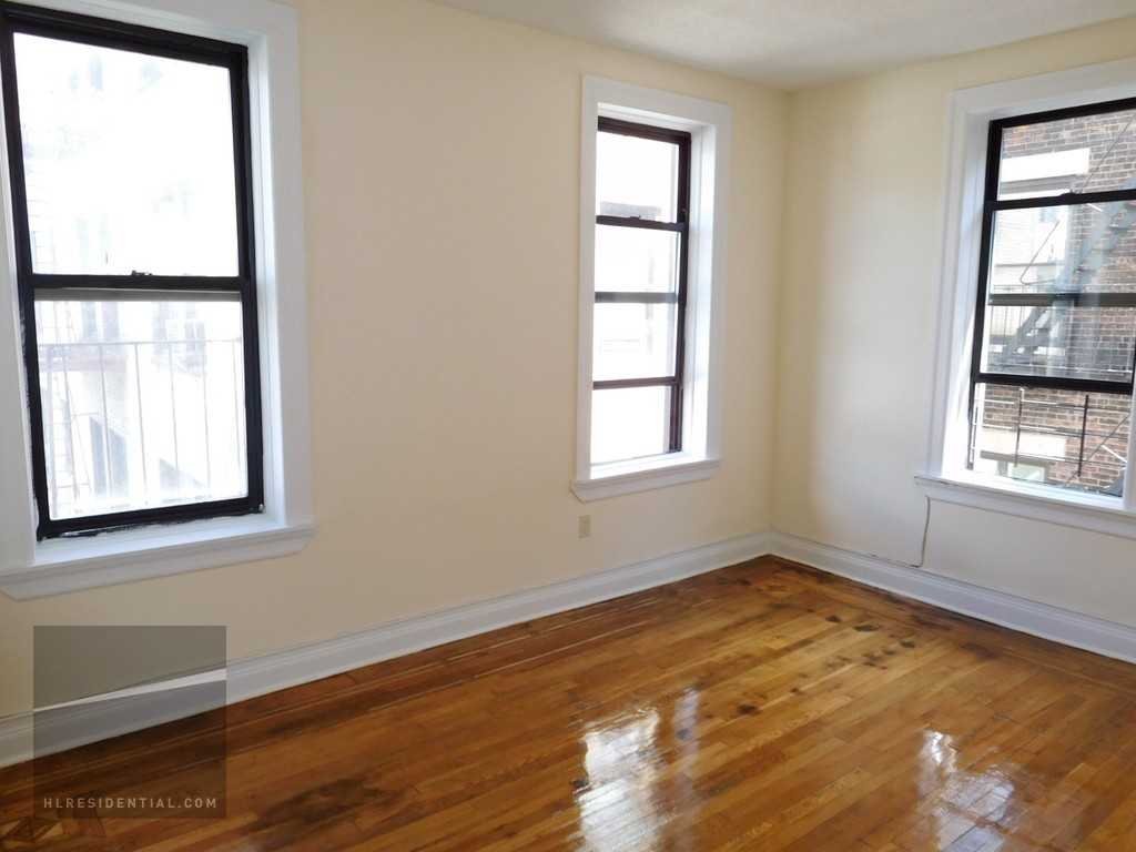 W 170th St #52