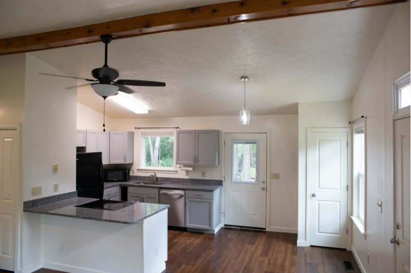 204 Potomak Trl - Photo 3 of 12