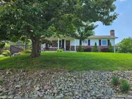 featured image of 216 Caroline Dr