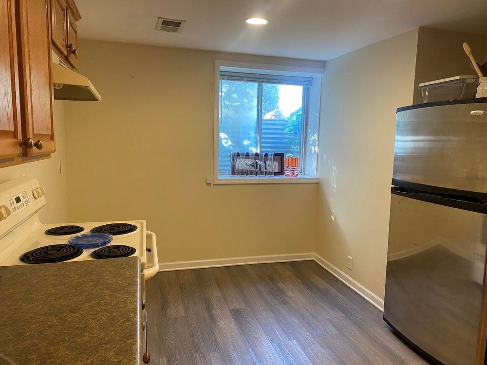 574 Marshall Ave #1 - Photo 3 of 11