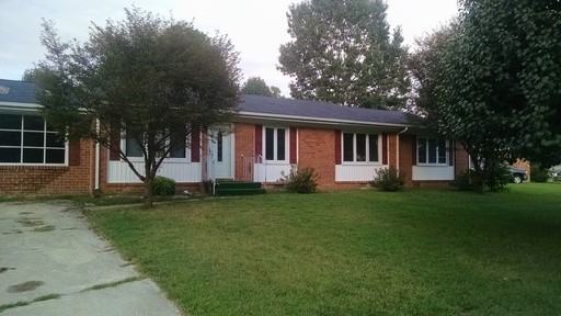 604 Bentley Dr - Photo 2 of 13