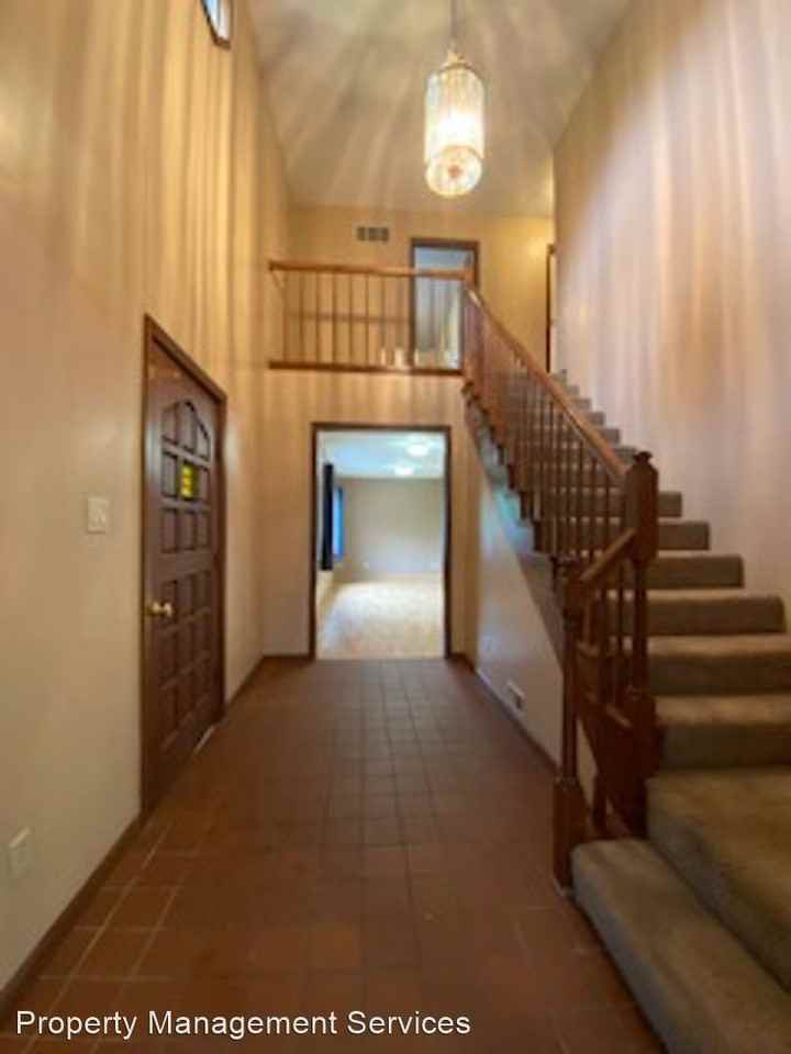 2709 Neff St - Photo 2 of 42