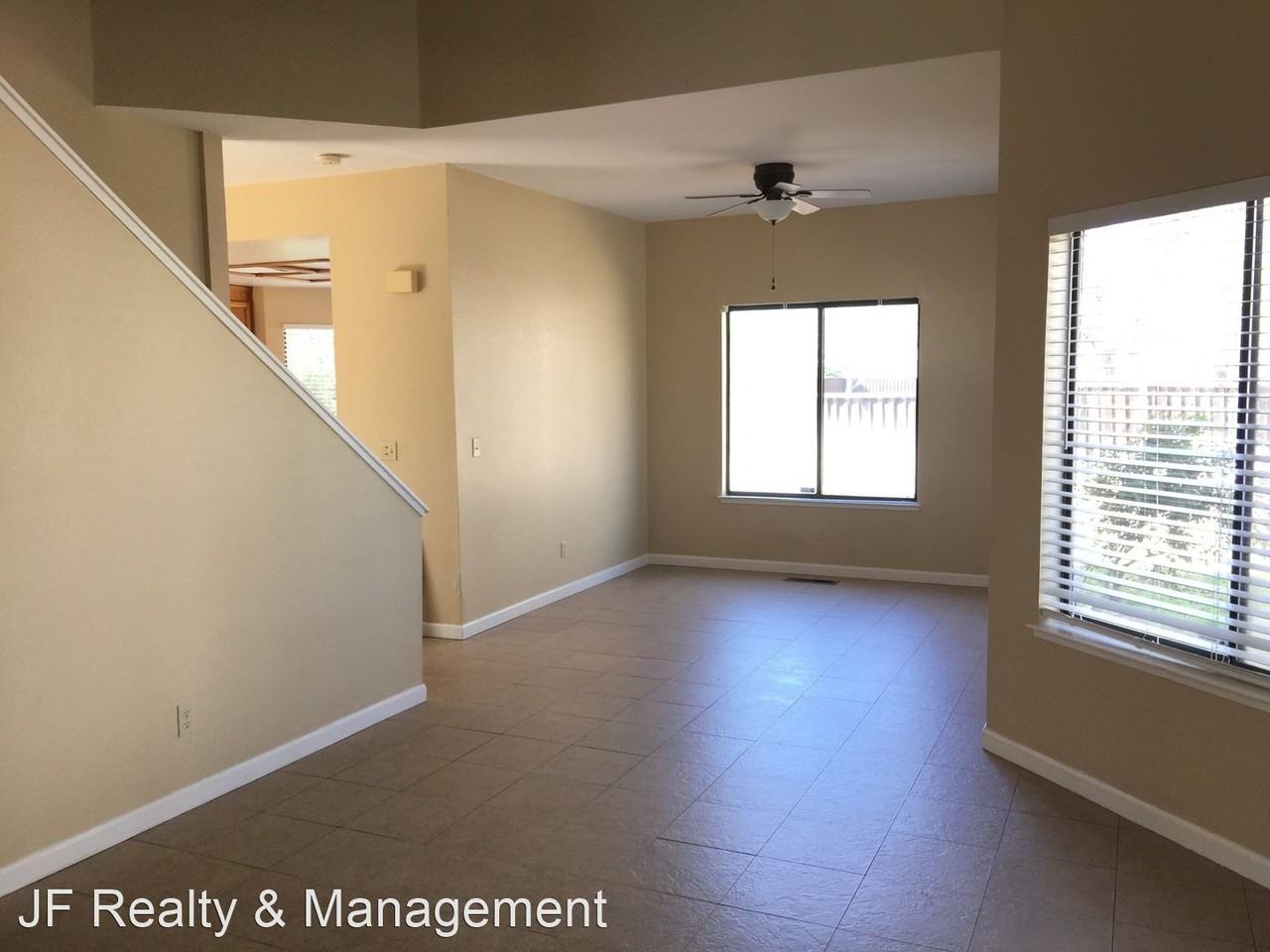 635 Timberline Ter - Photo 2 of 8