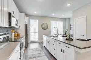 featured image of 3899 S Dallas St