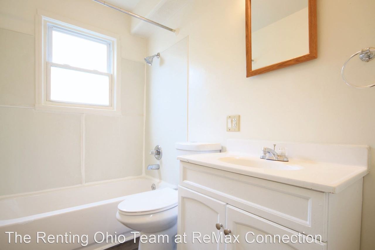 2884 Woodland Ave - Photo 3 of 21