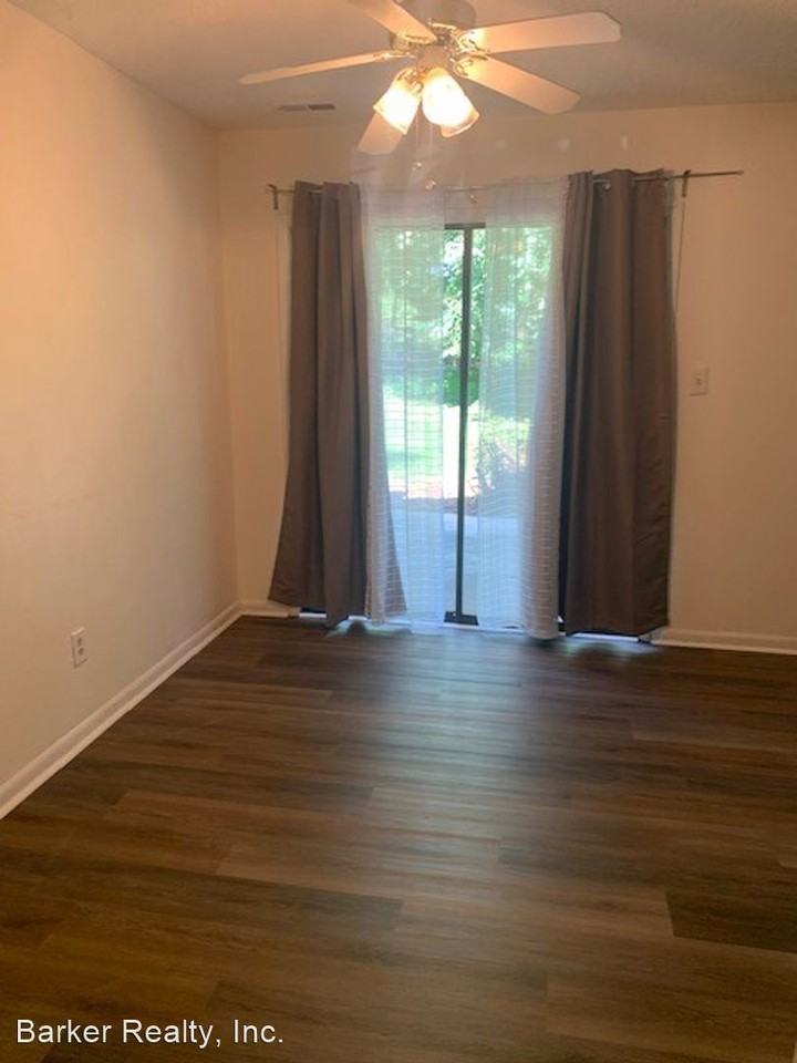 607 Dylan Ct - Photo 3 of 15