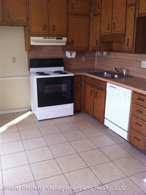 1896-1902 Patterson Circle - Photo 3 of 5