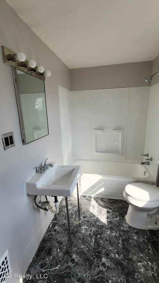 4130 Asbury Dr - Photo 3 of 9