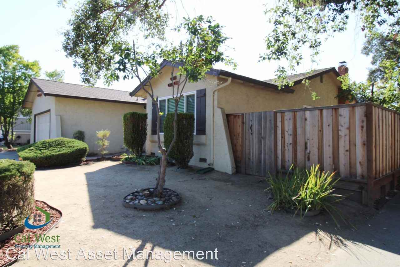 1068 Edenbury Ln - Photo 3 of 33