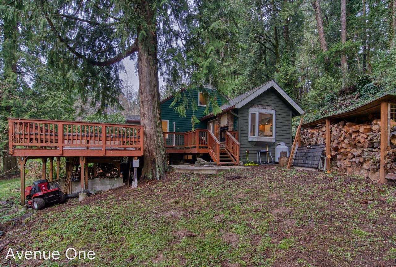 17163 30th Ave Ne - Photo 2 of 15