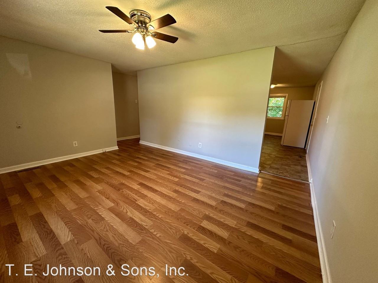 200 Cherryview Ln - Photo 3 of 13