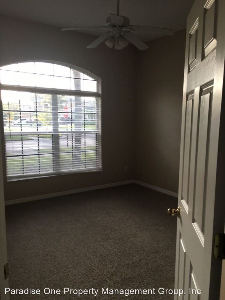 10107 Sandy Marsh Ln - Photo 2 of 32