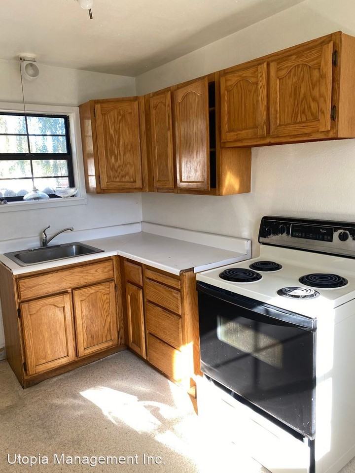 1408 Third Street - Photo 3 of 9