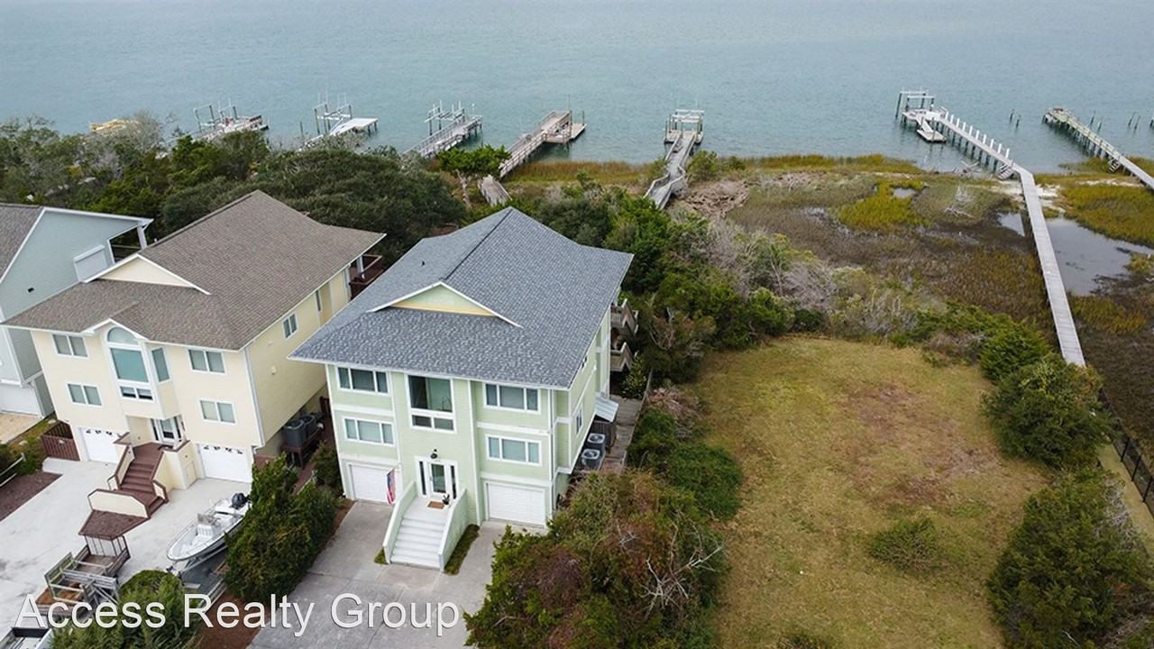 1154 Monroe Ln - Photo 3 of 50