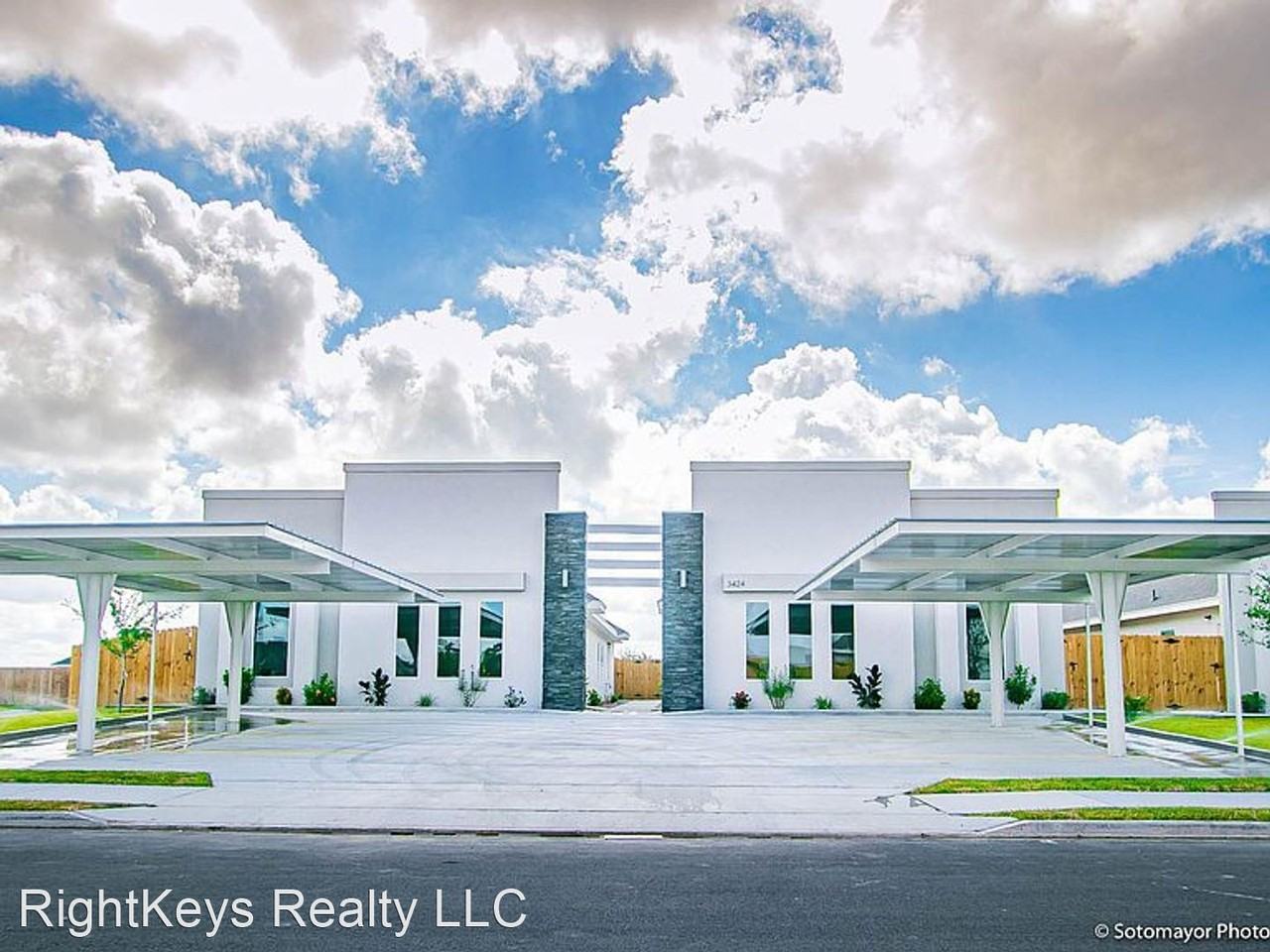 3822 Las Vistas Ln - Photo 2 of 14