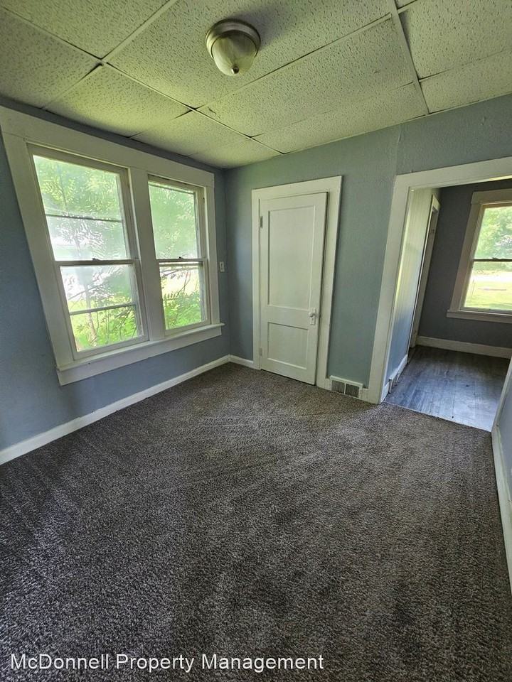 2947 13th Ave. - Photo 2 of 7