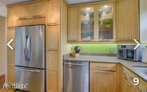 10201 Capitol View Ave - Photo 3 of 26