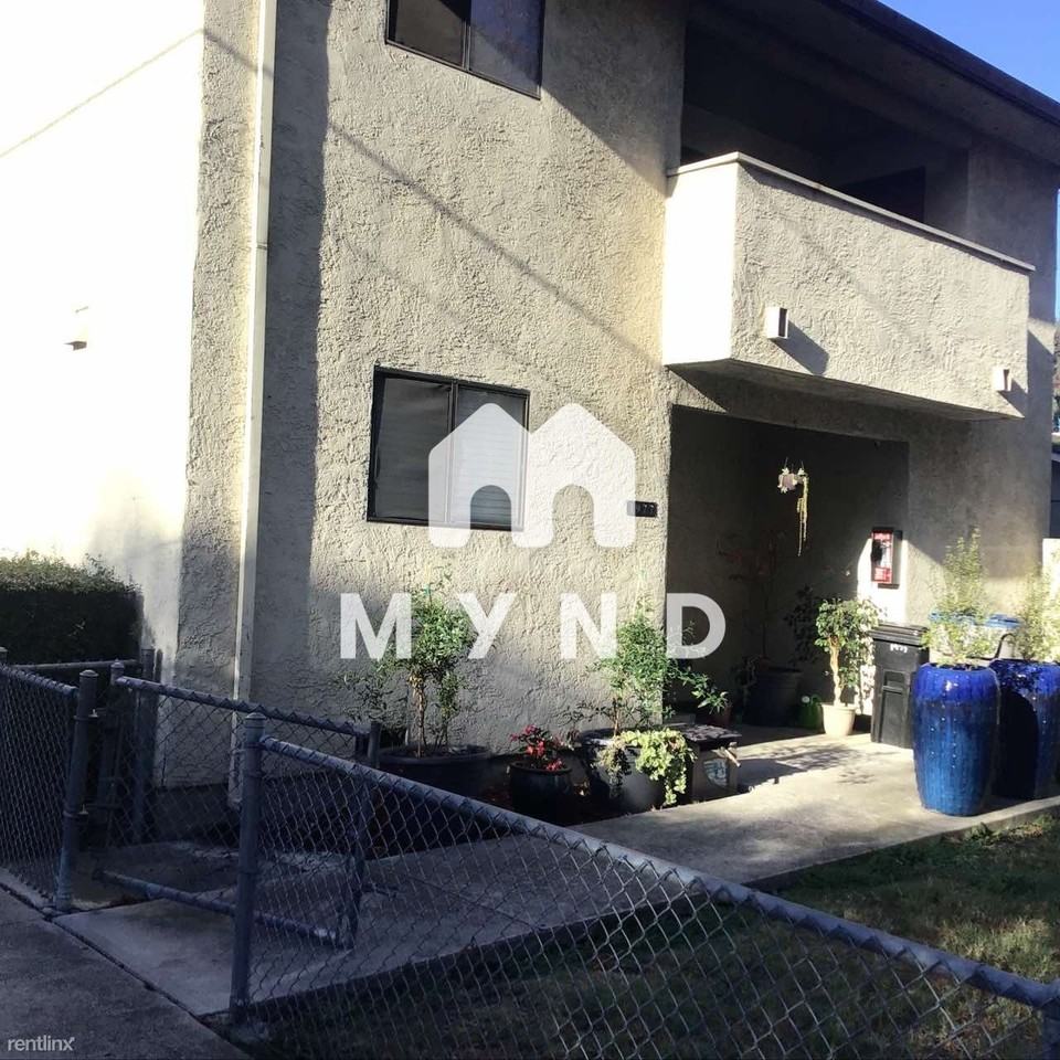 1979 Park Ave - Photo 3 of 4