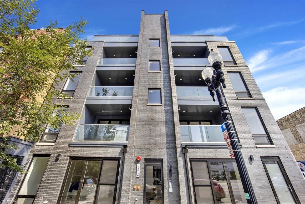 2212 W Lawrence Ave Apartments in Lincoln Square, Chicago, IL 60625