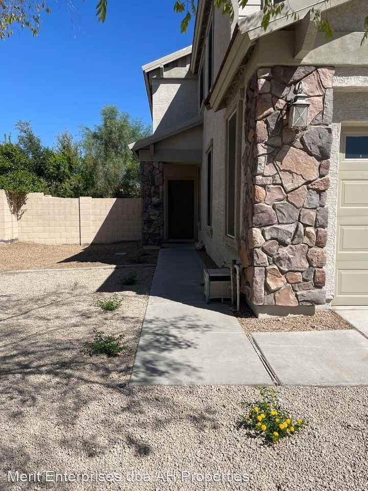 13514 W San Juan Ct - Photo 2 of 25