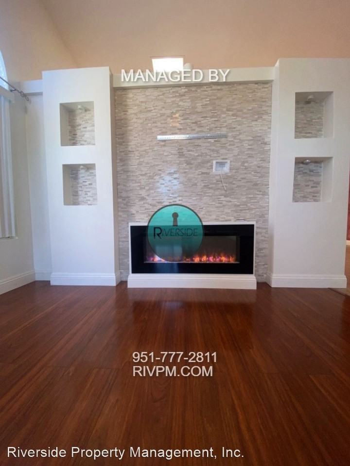 16494 Mango Way - Photo 3 of 21