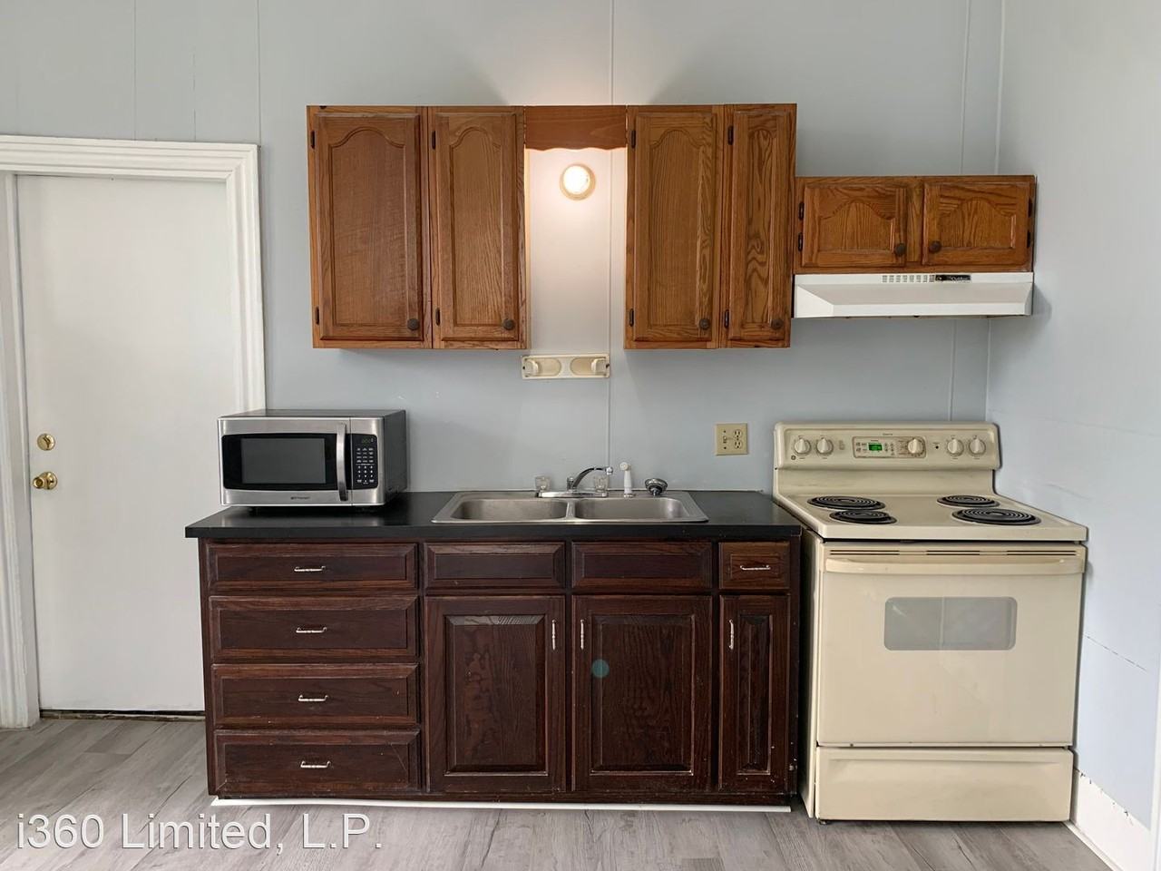 3-5 E Main St / 8 Coldspring Rd - Photo 2 of 15