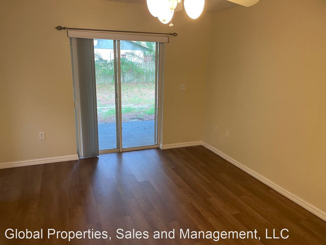 30603 Fenimore St - Photo 3 of 13