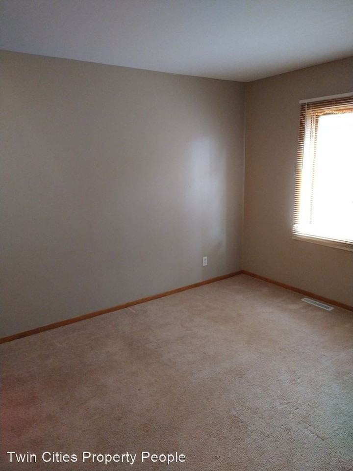 1418 14th Ave N - Photo 2 of 33
