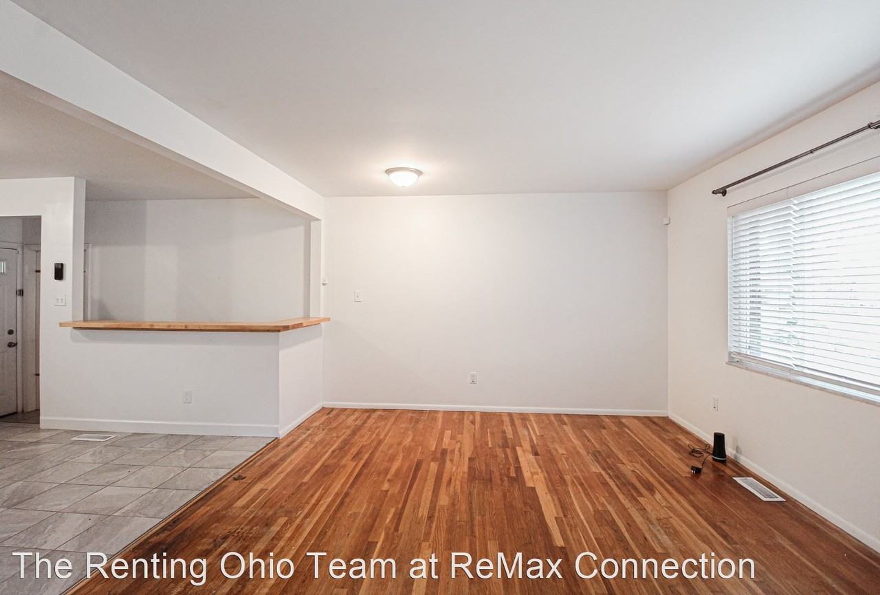 5647 Norcross Rd - Photo 2 of 31