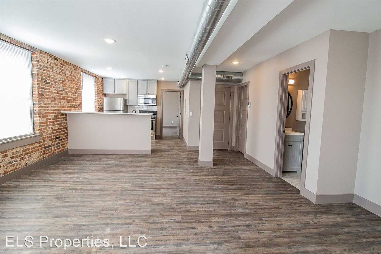 Schroeder Building Apartments 203 Elm St, Washington, MO 63090 Zumper