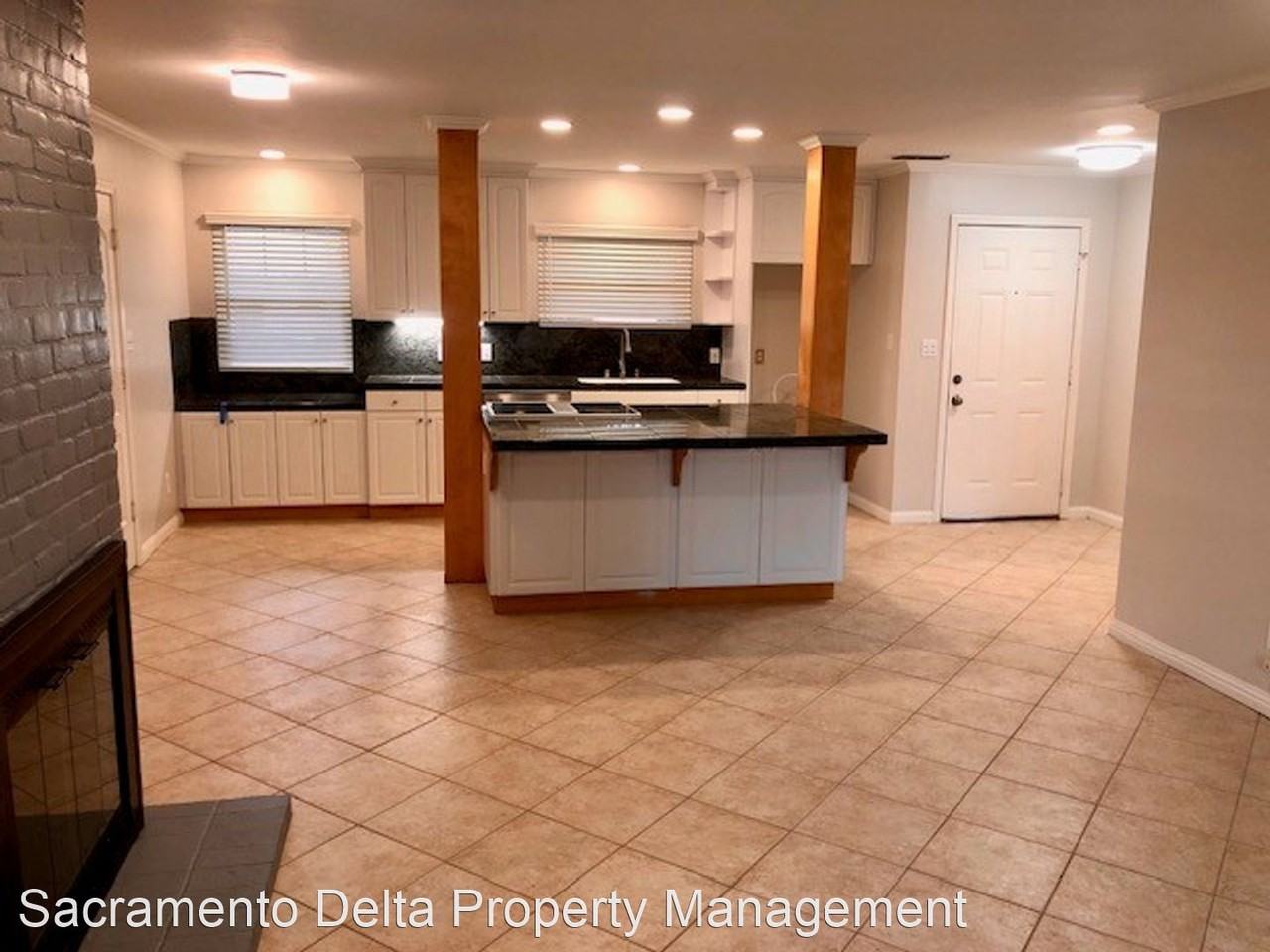 3312 Windsor Dr - Photo 3 of 25