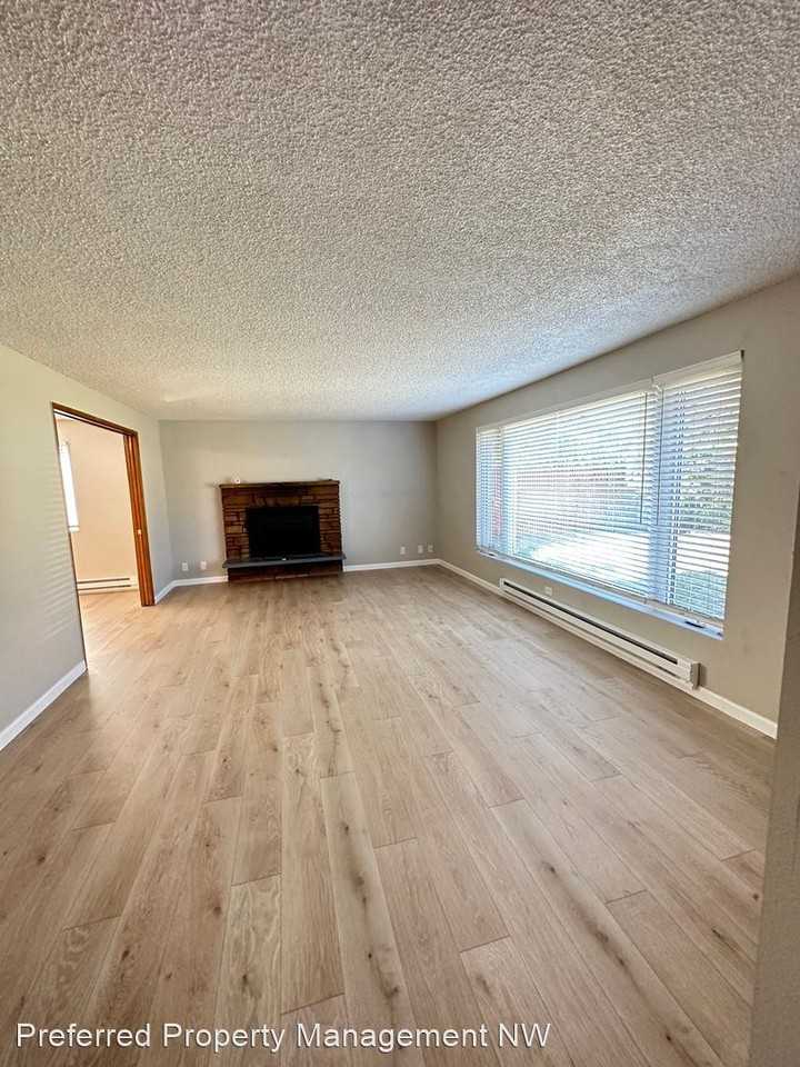 612 103rd Pl Se - Photo 3 of 19